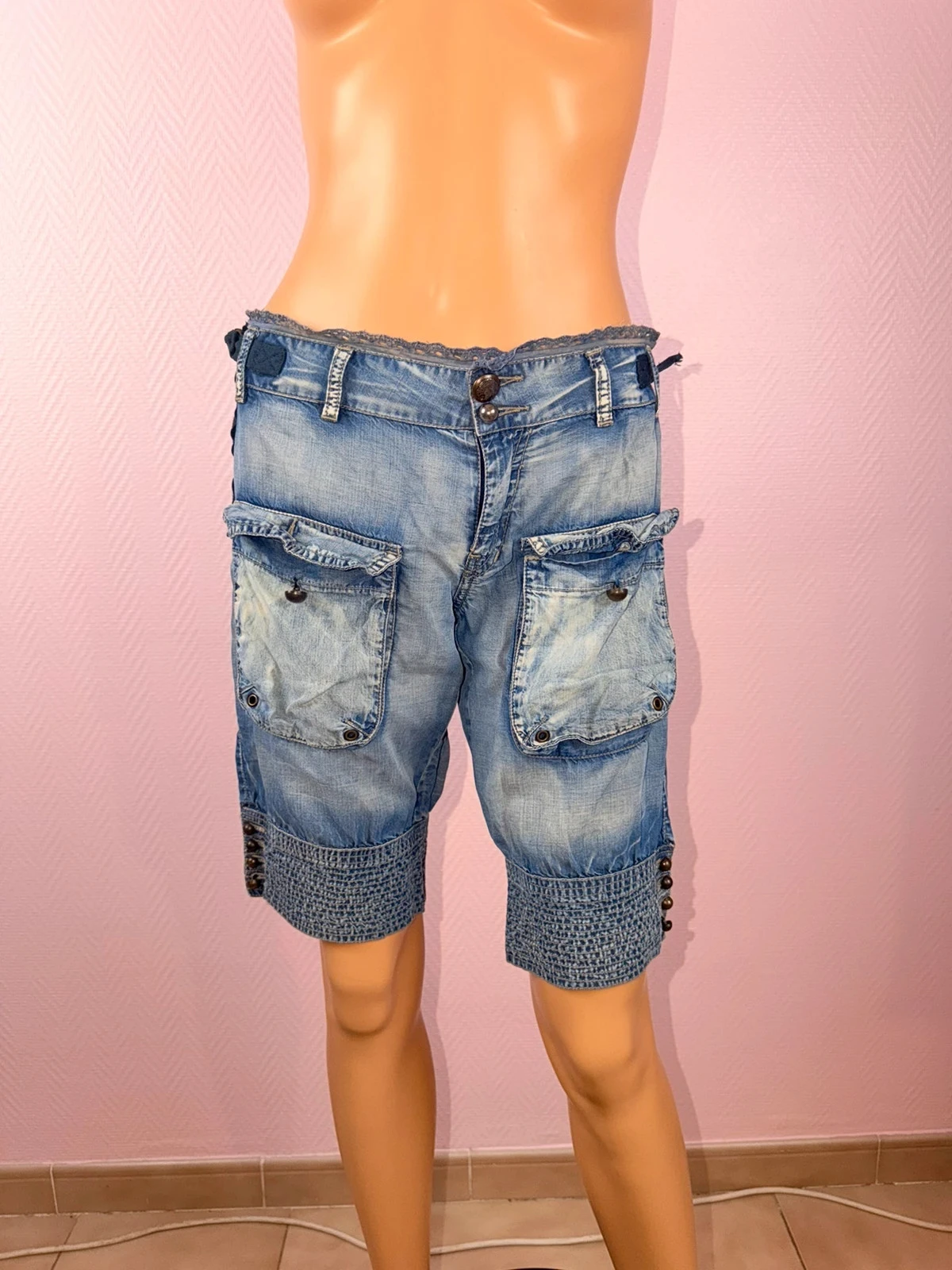 Short été femme guess jeans taille 29